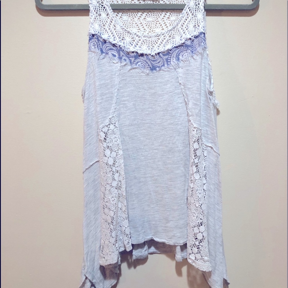 Sleeveless top